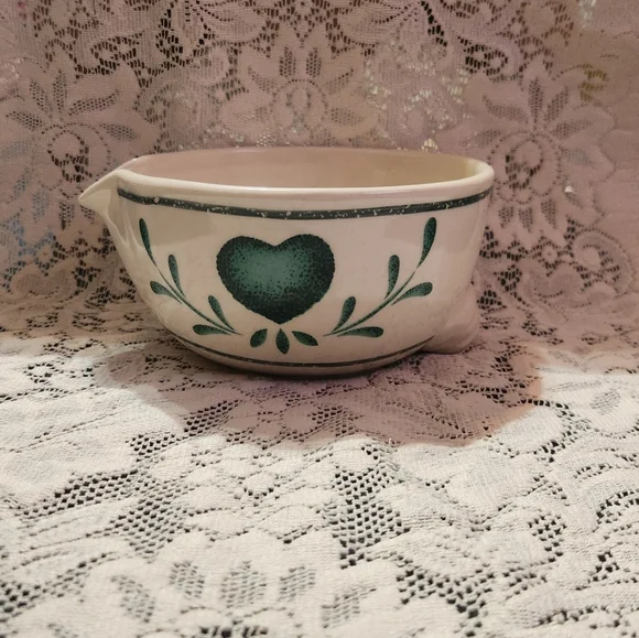 Vintage Stoneware Heart Mixing Bowls - Picture 3 of 3